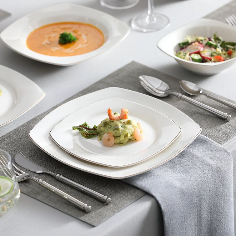 Ivy Bronx 32Piece White Bone China Dinnerware Set With Golden Trim